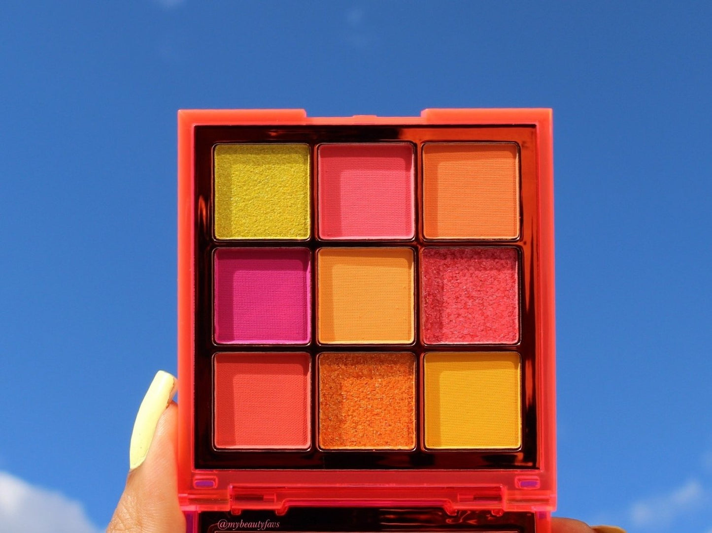 Huda Beauty Neon Orange Obsessions Eyeshadow Palette
